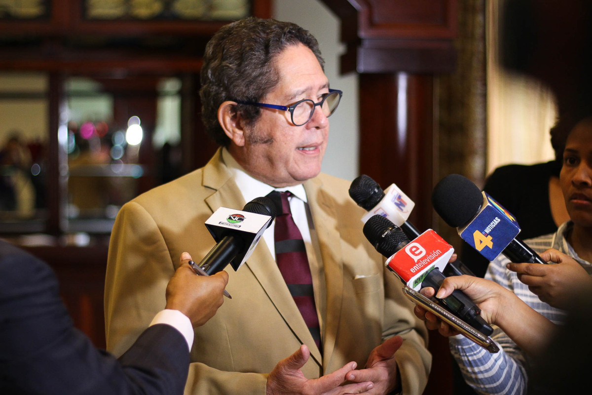 Foto 1, Fernando Gonzu00e1lez Nicolu00e1s, presidente Mesa Mancomunidad en RD. (2)