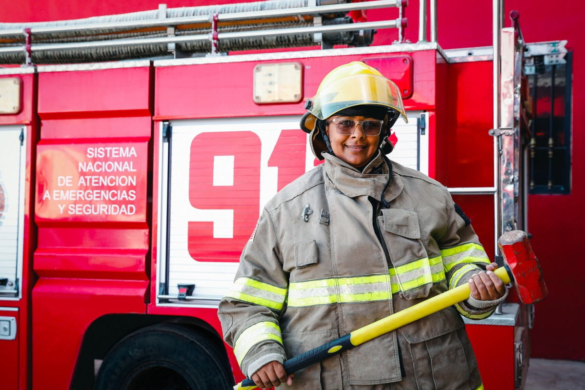 Sistema 9 1 1.  Primer teniente del Cuerpo de Bomberos de San Pedro de M...