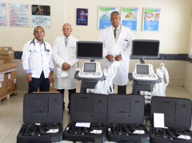 SNS entrega dos Ecocardiógrafos al hospital Salvador Gautier