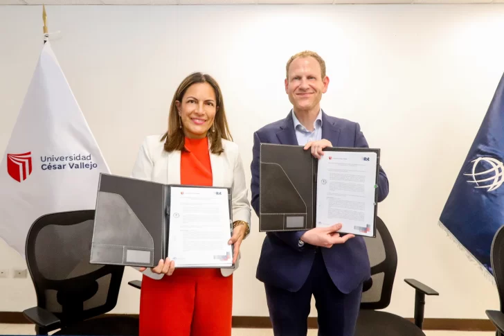 SAN ISIDRO 2023 12 06 Firma del Convenio IBT Group UCV 11 728x485