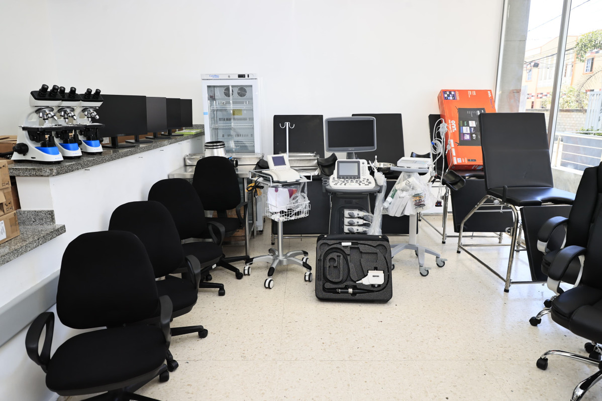SNS entrega mu00e1s de RD$29 millones en equipos a cuatro hospitales de Santo Domingo (3)