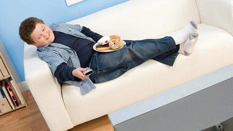 Noruega prohibirá la publicidad de comida basura dirigida a jóvenes y adolescentes
