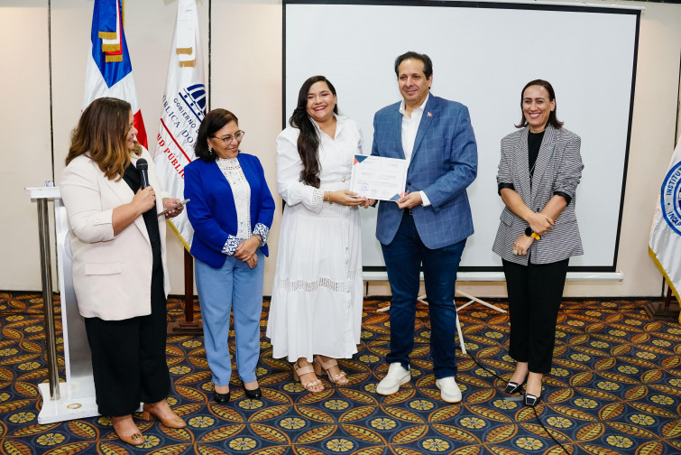 Ministro de Salud destaca importancia de la nutrición para lograr el bienestar de la población