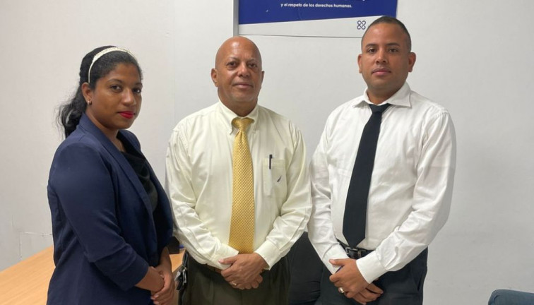 Cirujanos presentan ante Fiscalía querella por instalación ilegal de cámaras en quirófano