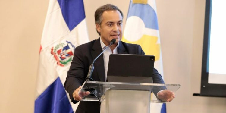 Industria farmacéutica dominicana impulsa nuevos estándares internacionales