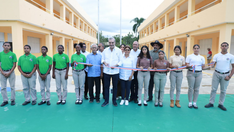 Presidente Abinader inaugura  Centro de Atención Integral a la Primera Infancia en Dajabón