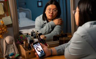 Redes sociales y soledad, un estudio revela el impacto emocional del uso digital
