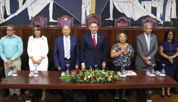 Publican guía esencial sobre atención en unidades de cuidados intensivos