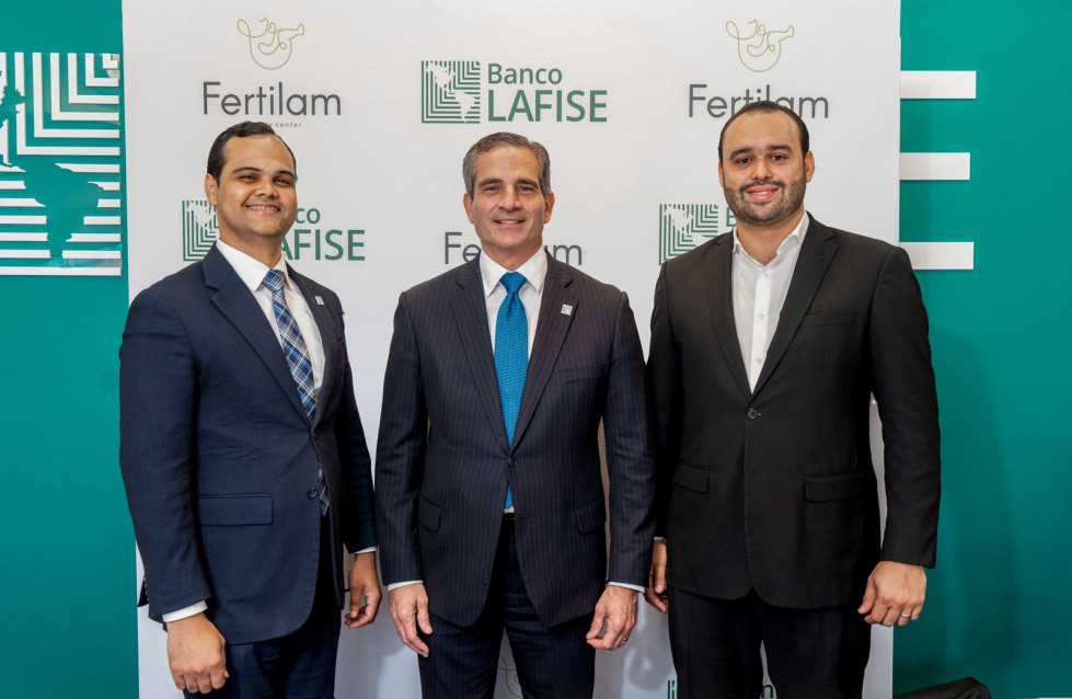 Banco LAFISE y Fertilam firman alianza estratégica para facilitar acceso a tratamientos de fertilidad y salud reproductiva