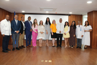 Hospital Cabral y Báez recibe importante donación de medicamentos para tratamiento del Ictus