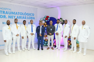Hospital Ney Arias Lora celebra Segunda Graduación de Médicos Subespecialistas