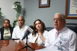 Hospital Gautier reconstruye por amputación de mamas a 20 mujeres post cáncer