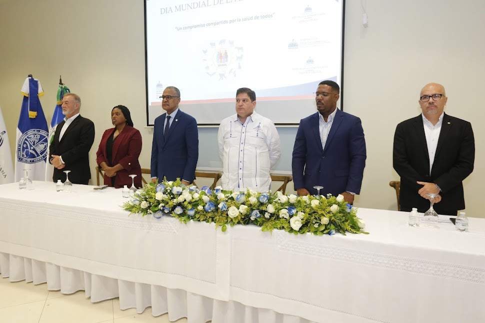 UASD realiza conferencia para concientizar sobre enfermedades zoonóticas