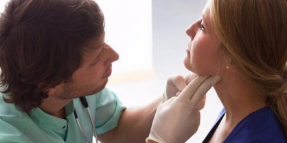 Cómo iniciar la conversación sobre el diagnóstico de cáncer de cabeza y cuello con sus seres queridos