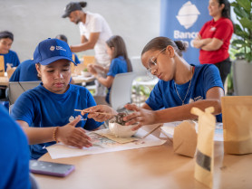 Banco Santa Cruz impulsa la sostenibilidad juvenil con su programa Verano Teen Santa Cruz