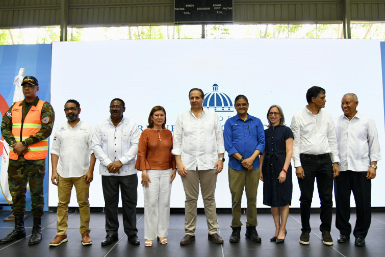 Ministerio de Salud logra cero muertes por dengue en RD y reduce casos en un 85% en 2025