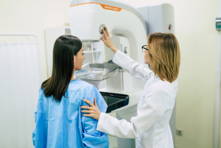 Mitad de las pacientes con cáncer de mama no presentan factores de riesgo