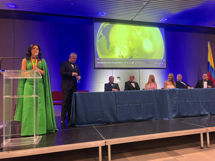 La doctora Tania Medina recibe prestigioso premio en Colombia por su liderazgo en salud