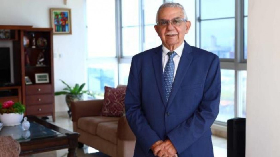 Presidente Luis Abinader instruye crear comisión para mayores controles en Senasa