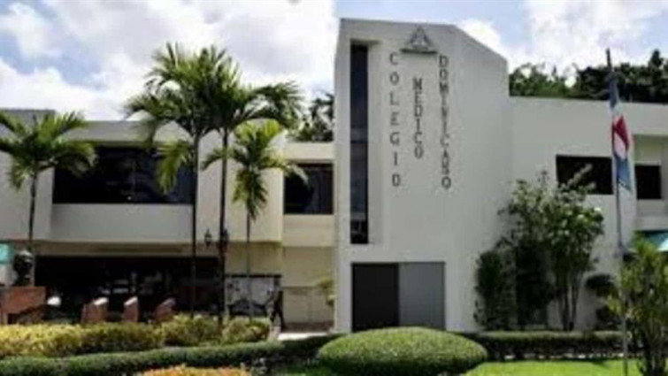 CMD anuncia que decreto de Abinader eleva a RD$75 y RD$100 mil pensiones de más de mil médicos