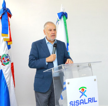 Zamora guarda silencio por las víctimas del atentado de Barcelona 