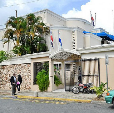 Zamora guarda silencio por las víctimas del atentado de Barcelona 