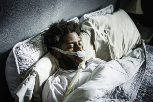 La apnea del sueño: una afección silenciosa que afecta la calidad del descanso de millones de personas