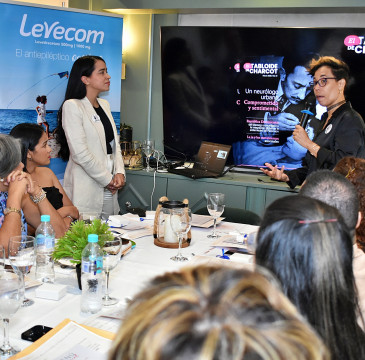 Zamora guarda silencio por las víctimas del atentado de Barcelona 