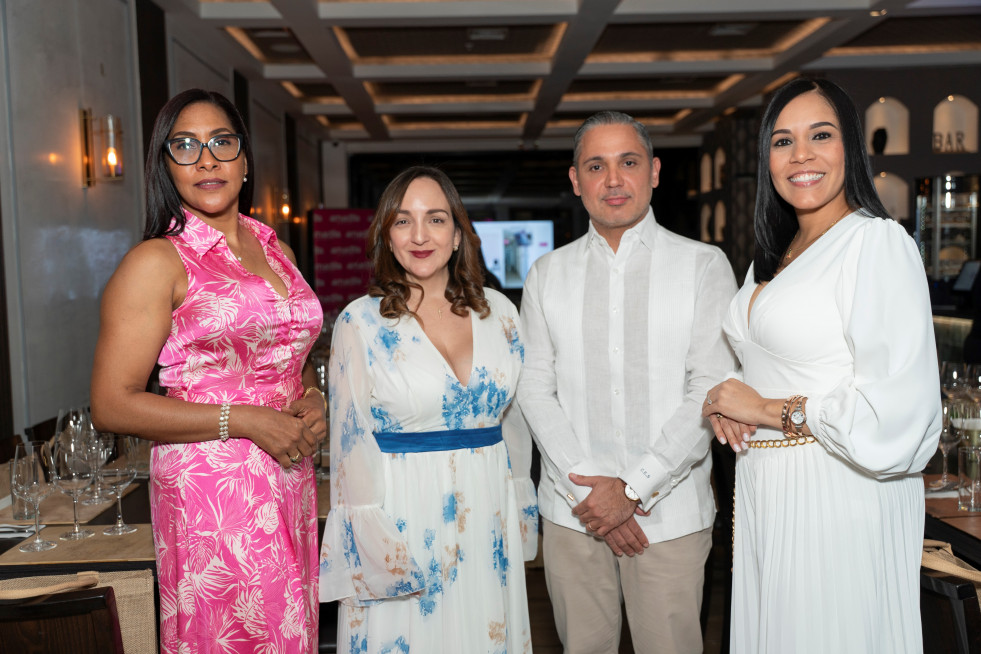 Amadita fortalece vínculos con la comunidad médica de la región Este