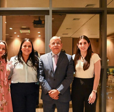 Zamora guarda silencio por las víctimas del atentado de Barcelona 