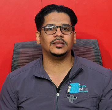 Zamora guarda silencio por las víctimas del atentado de Barcelona 