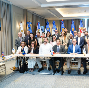 Zamora guarda silencio por las víctimas del atentado de Barcelona 