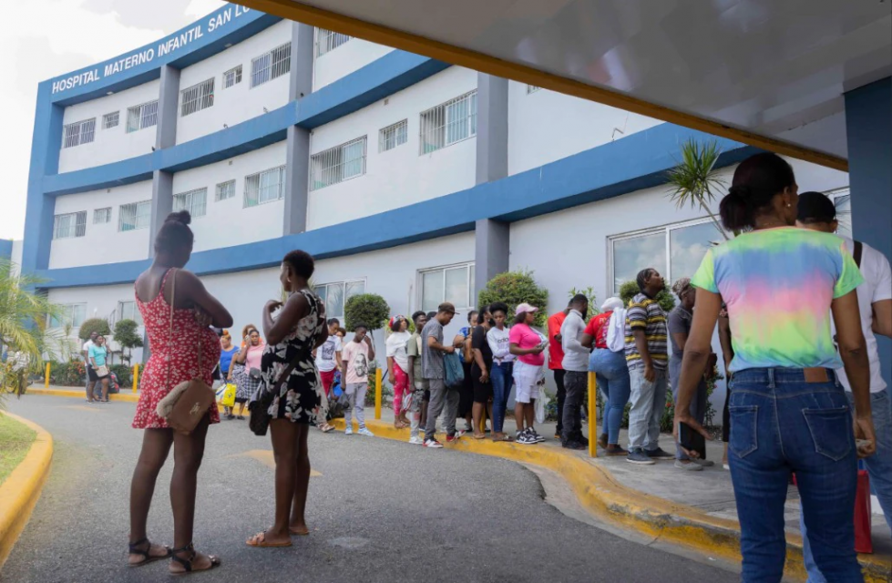 Amnistía Internacional pide a República Dominicana garantizar atención médica sin discriminación