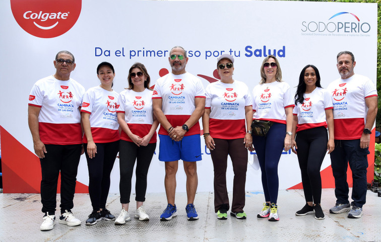 Entidades realizan «Caminata por la Salud de las Encías»